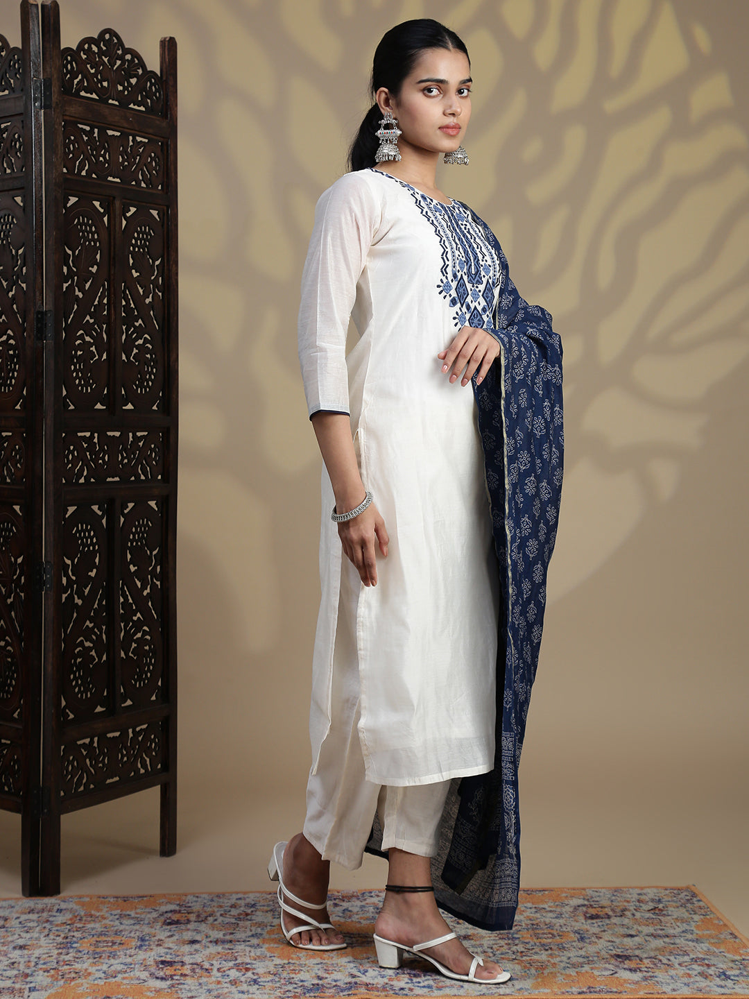 Women Cream MM Silk Printed Kurti Set EKS126