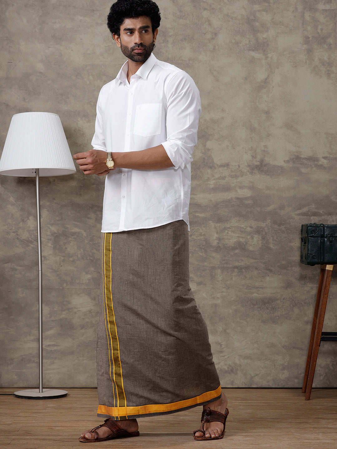 Men Dark Grey Lungi with Fancy Border Colour Diamond CD03