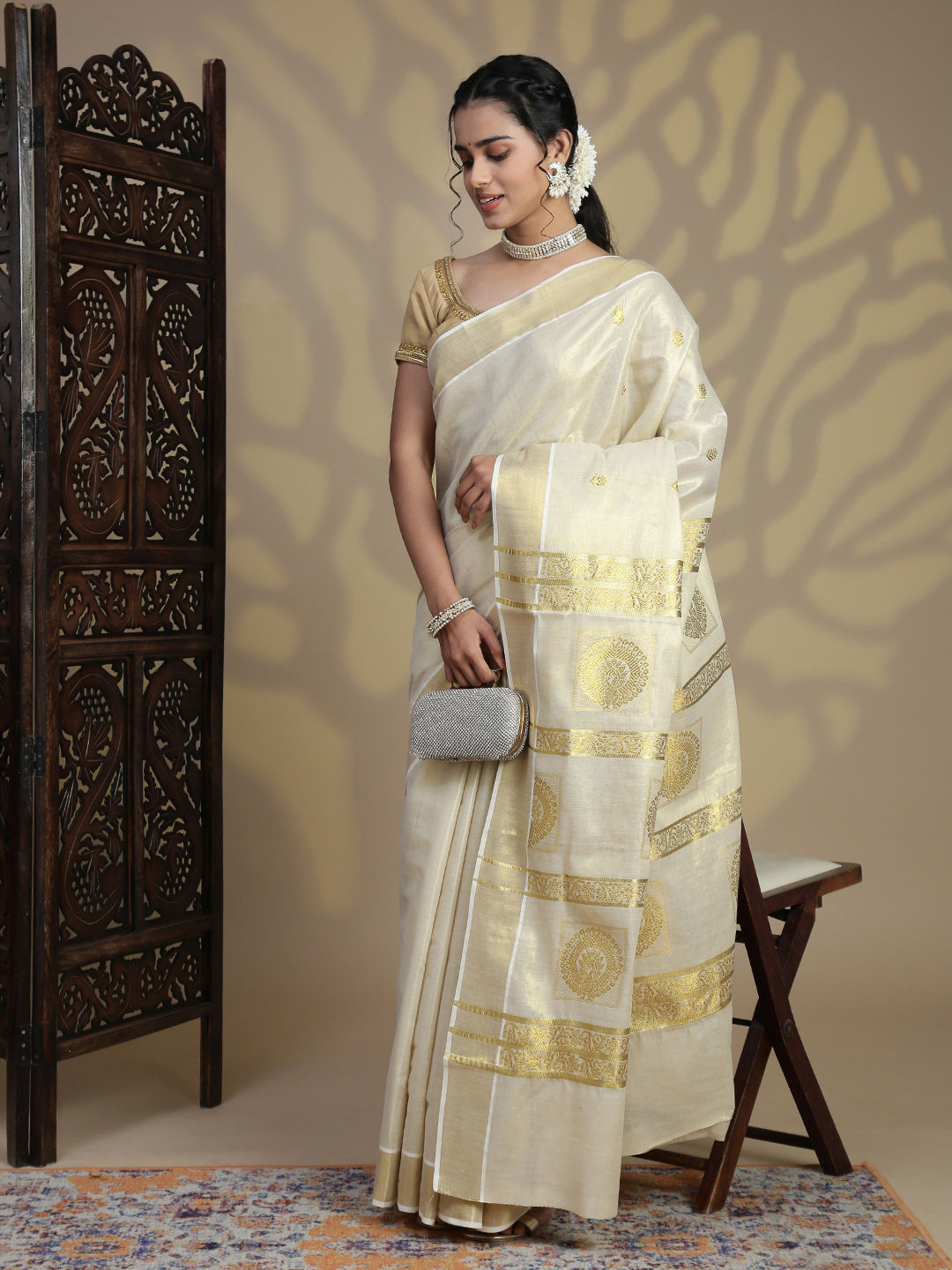 Women Traditional Kerala Tissue Gold Saree KS229