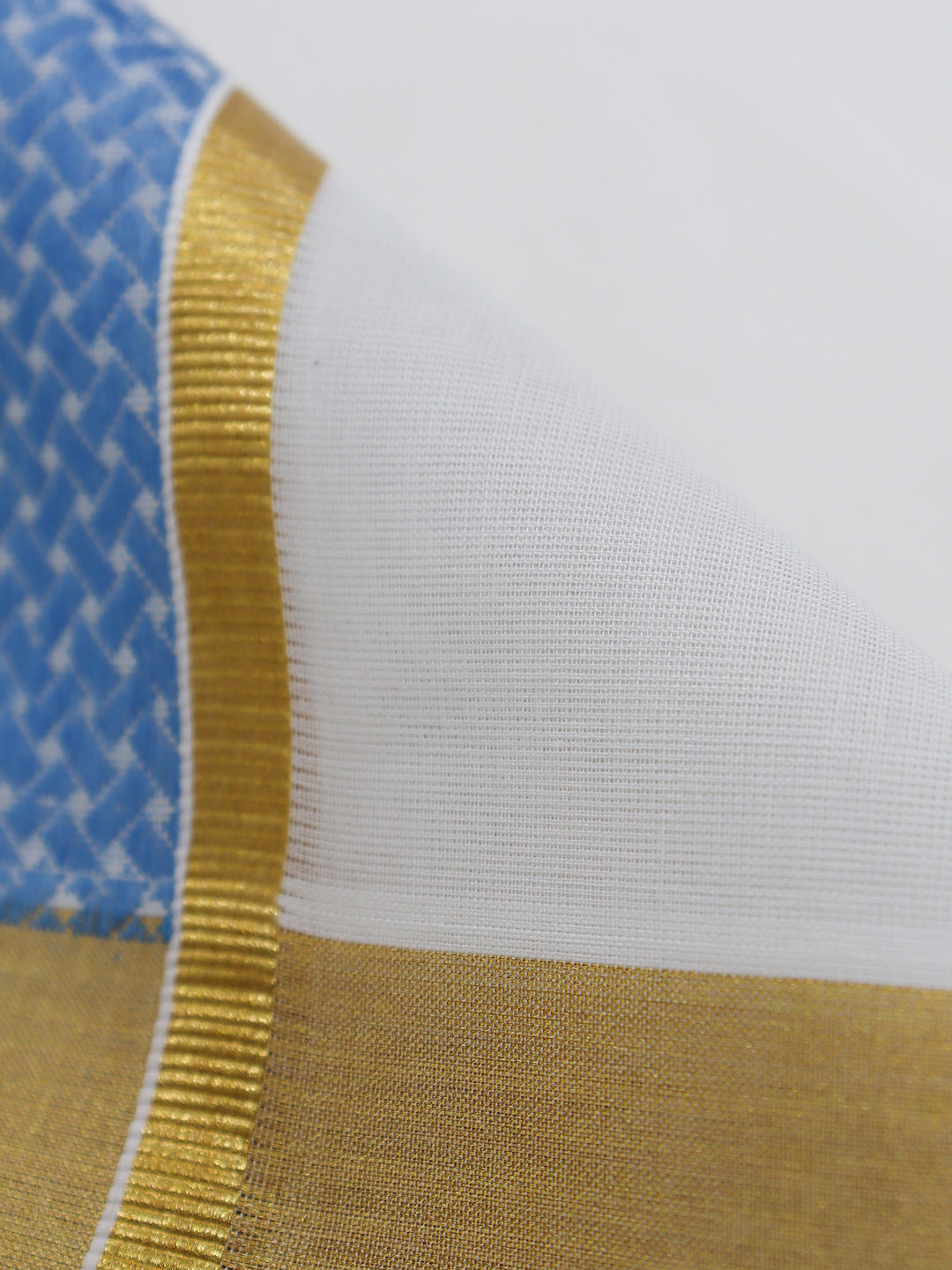 Men Premium Handloom Off White Dhoti with Fancy Border HLM83