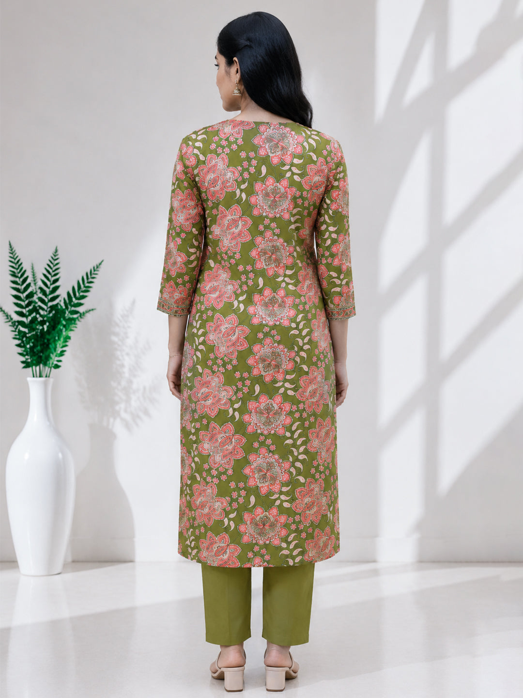 Women Embroidered Lime Green Kurti Set EKS144