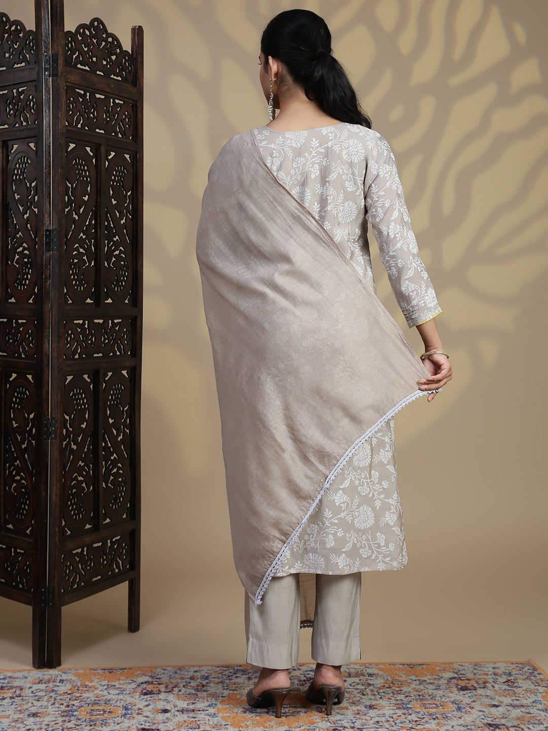 Women Light Grey MM Silk Embroidery Kurti Set EKS99