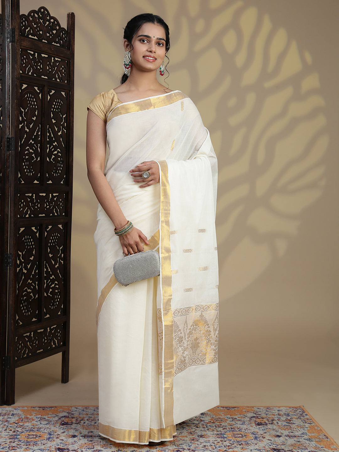 Women Traditional Kerala Cream Saree KS238