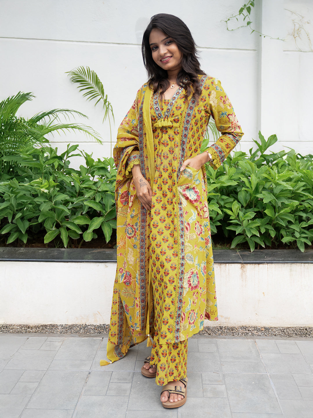 Women Pure Cotton Printed Mustard Kurti Set EKS97