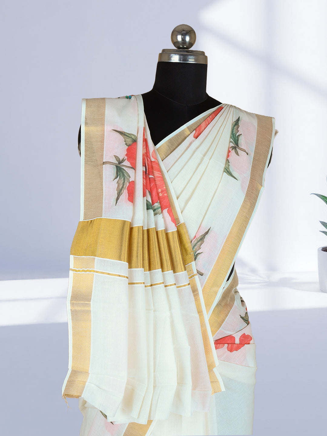 Women Kerala Cream Flower Design with Gold Border Saree KS208