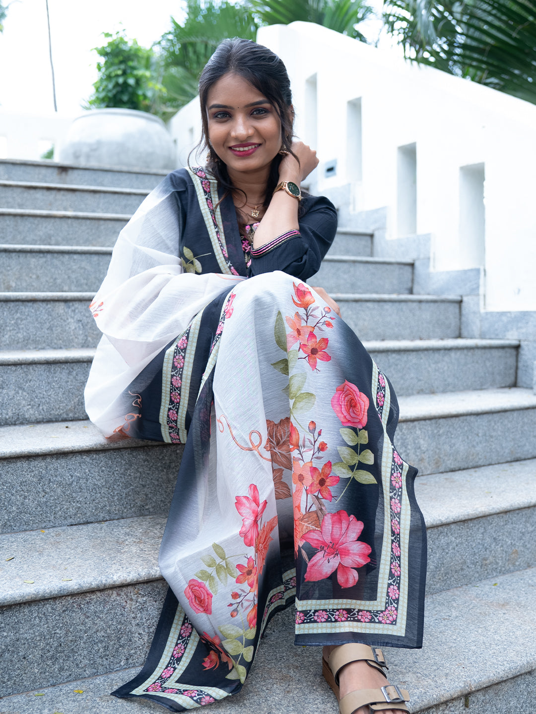 Women Black MM Silk Embroidered Kurti Set EKS106