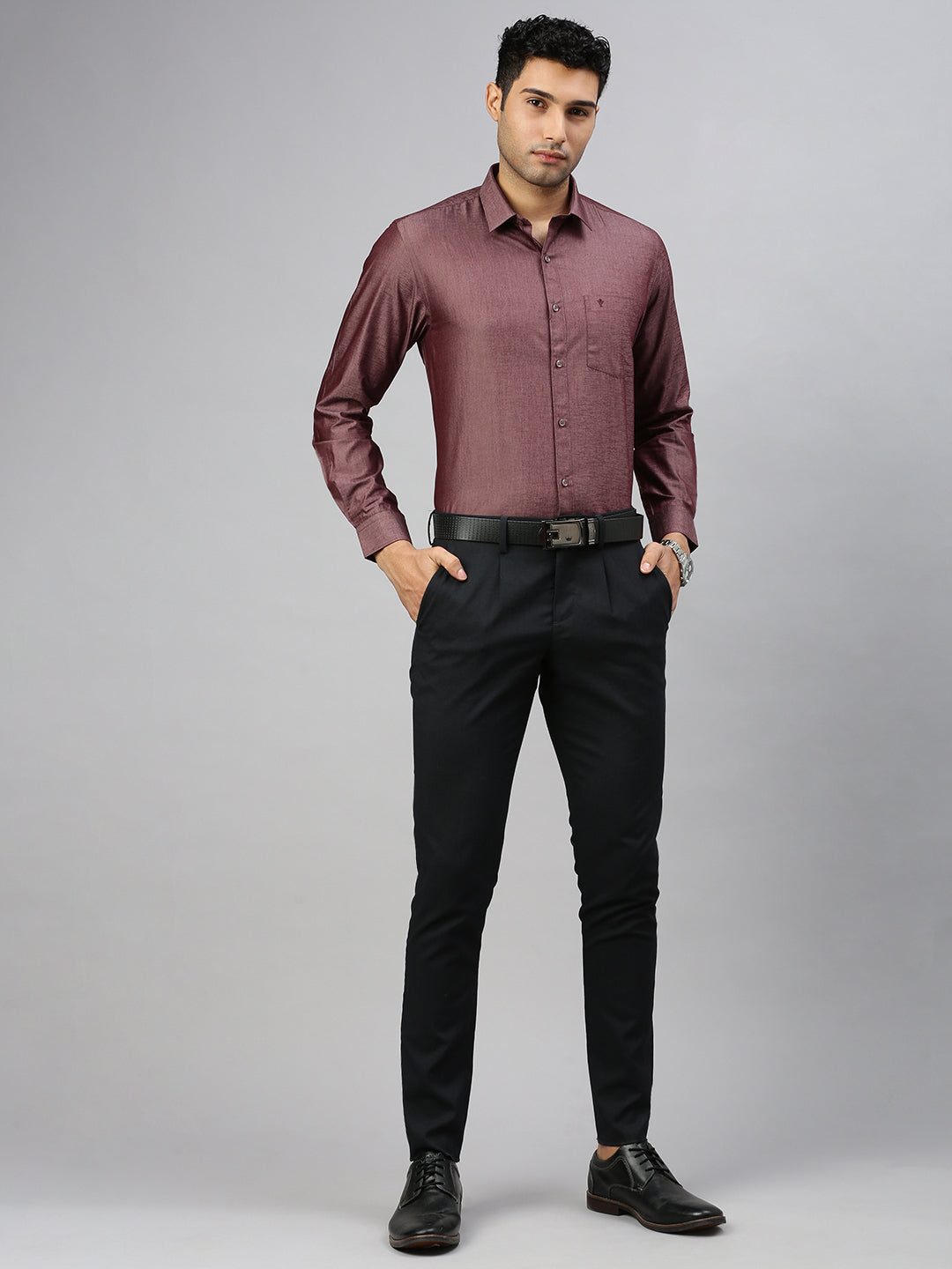 Men Cotton Blend Full Sleeves Shirt Marron T46 TV3