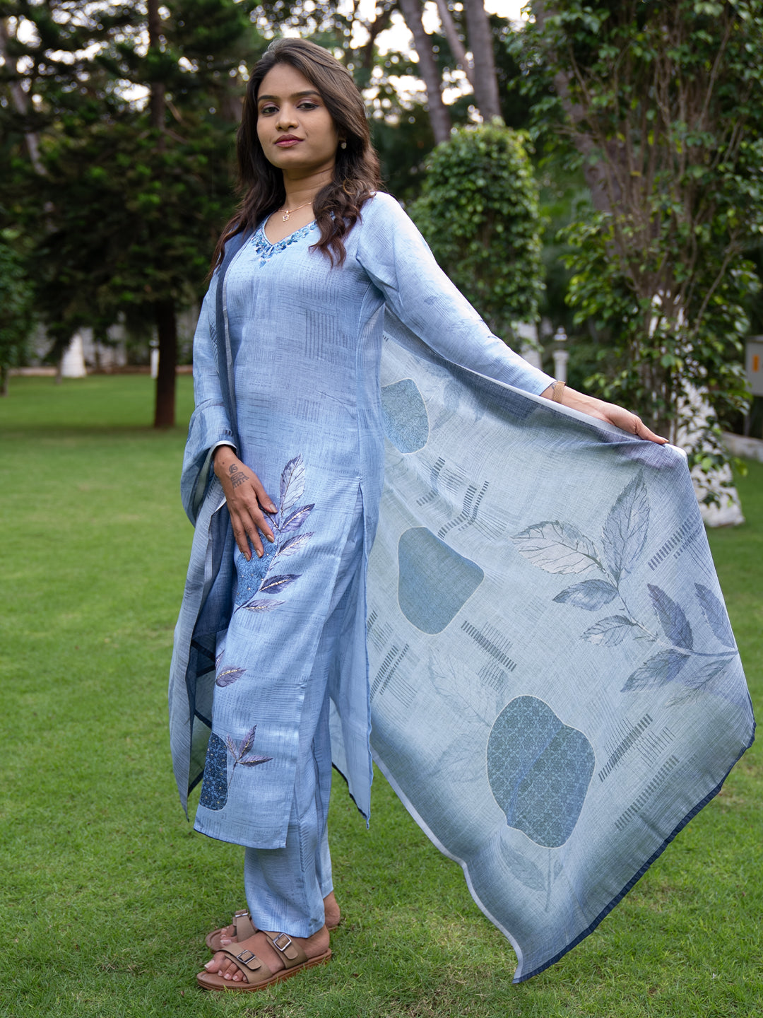 Women Cotton Rich Blue Printed Kurti Set EKS98