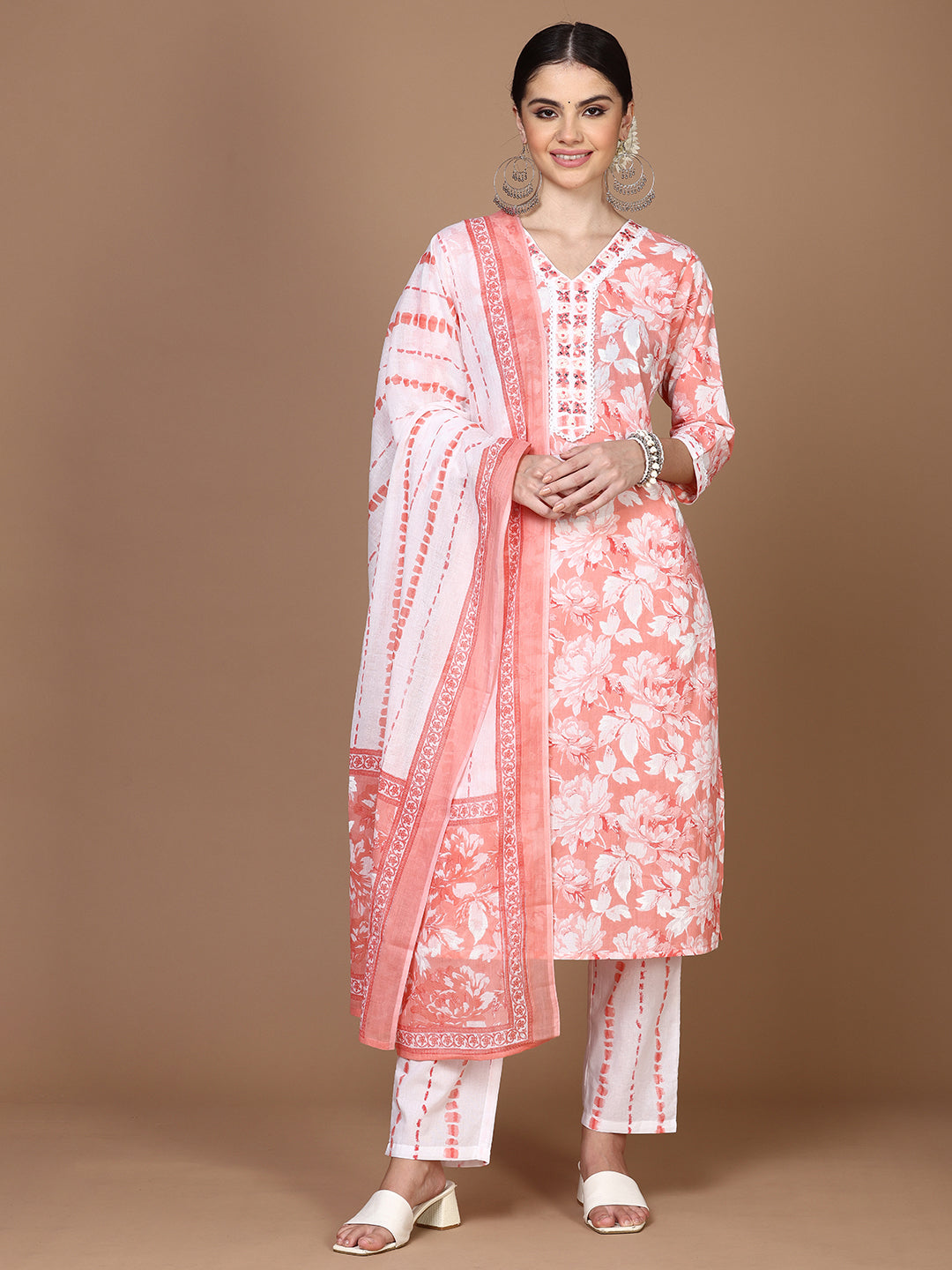 Women Cotton Embroidered Kurti Set Pink PKS19