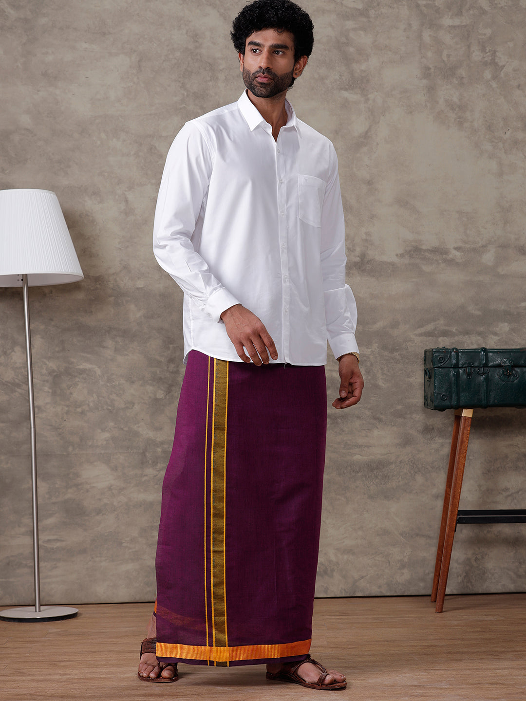 Men Violet Lungi with Fancy Border Colour Diamond CD06