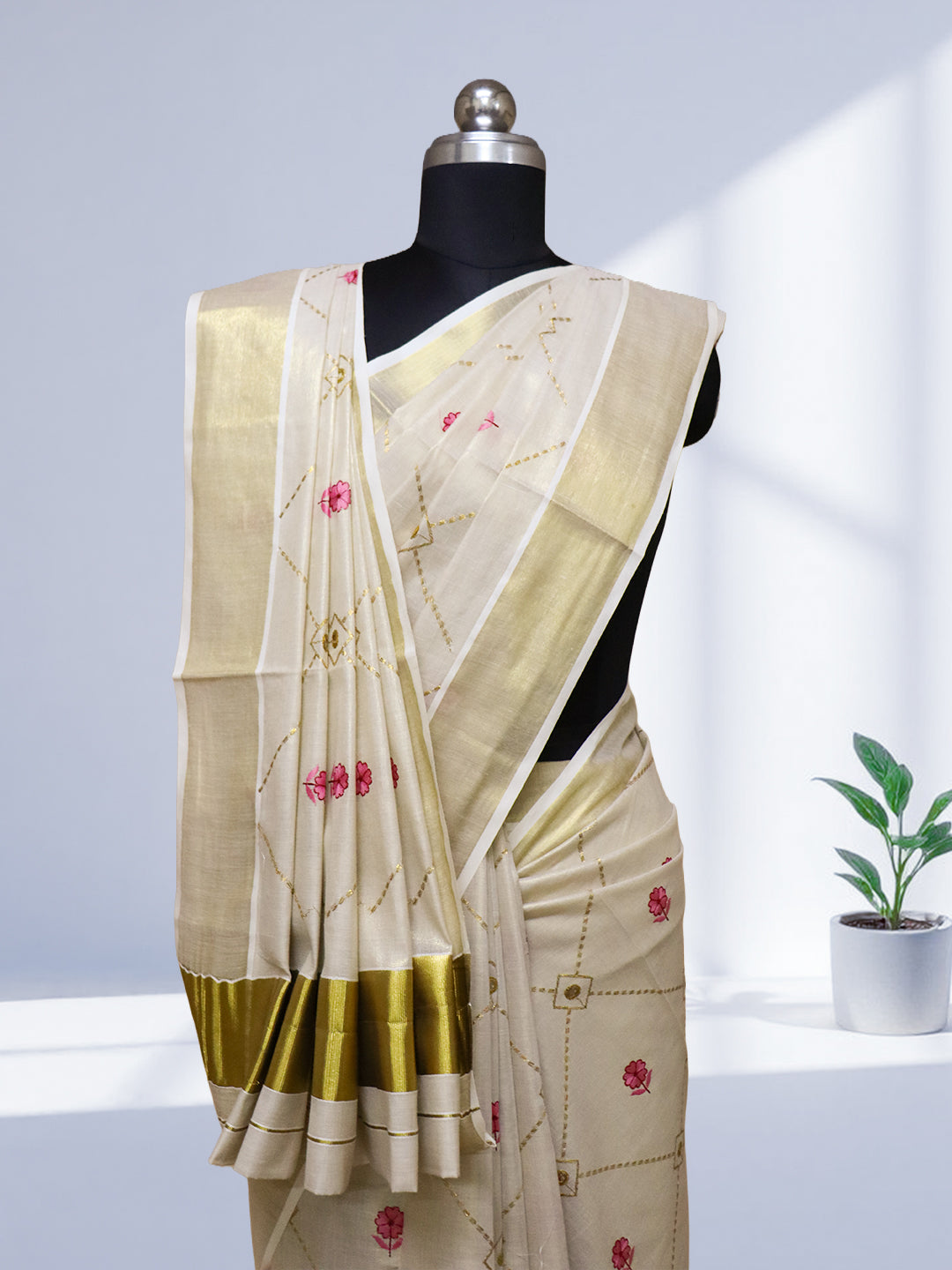 Women Kerala Tissue Gold with Flower Embroidery Saree KS213