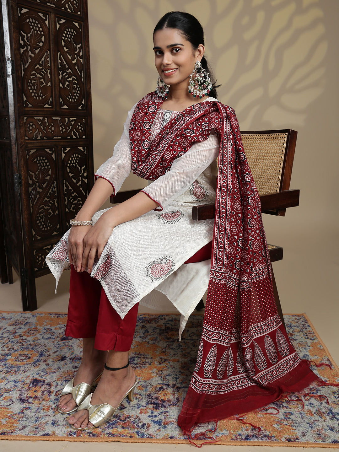 Women Cream MM Silk Printed Kurti Set EKS110