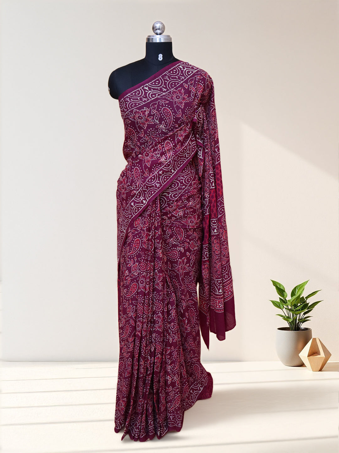 Women Burgendy Soft Cotton Printed Saree SCS168