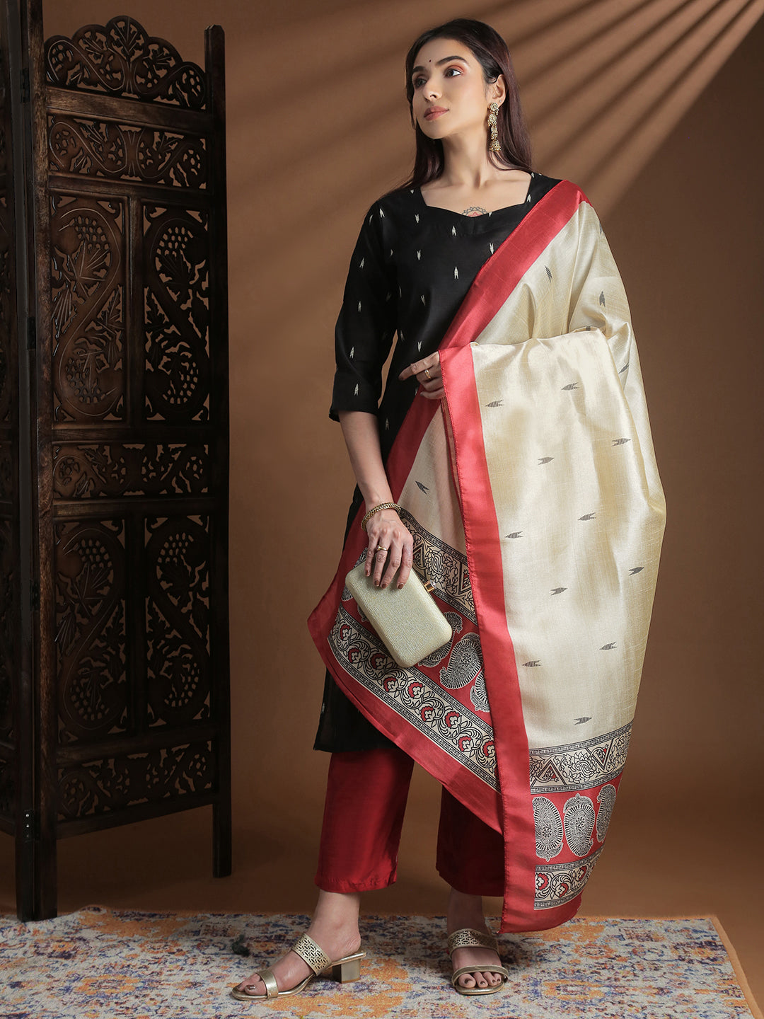 Women Black with Red Kurti Set EKS132