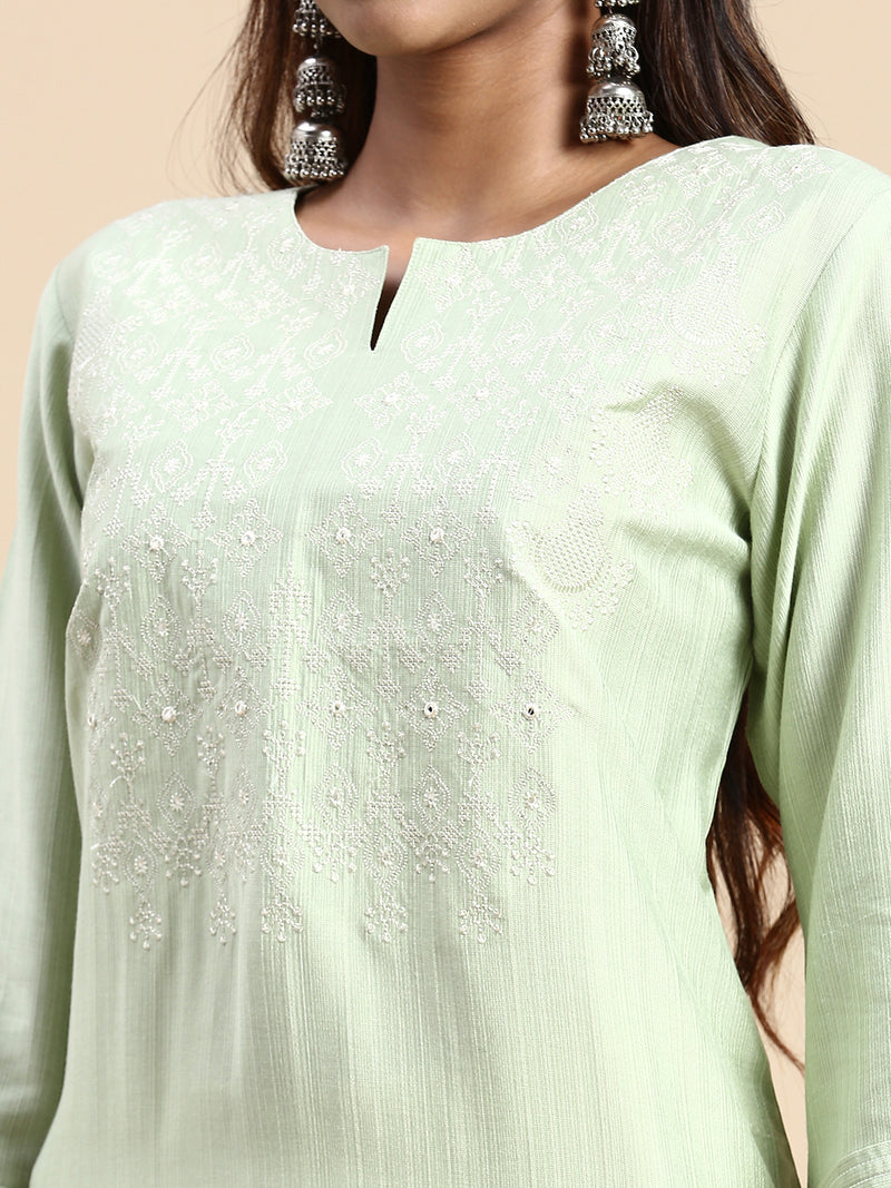Women Cotton Embroidered Round Neck Straight Cut Green Kurti EK36
