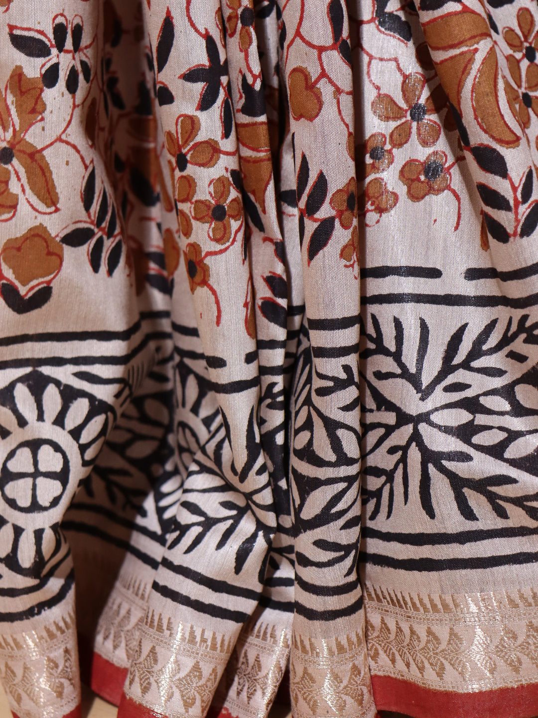 Women Black Semi Chanderi Cotton Printed Saree SC80