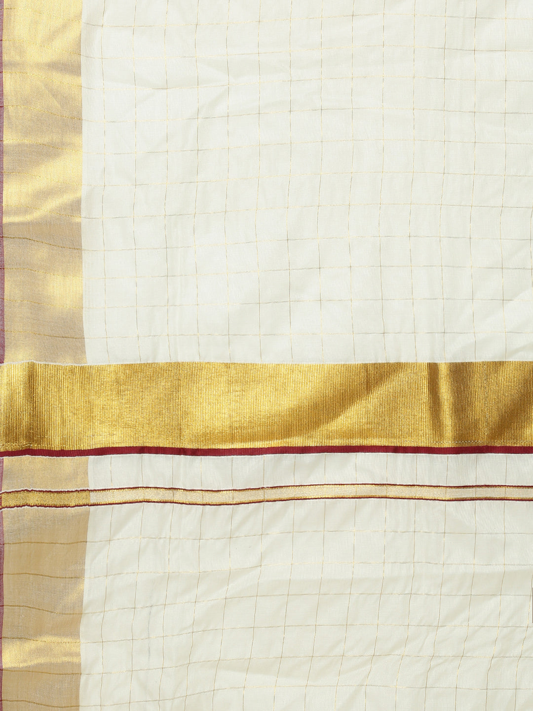 Women Traditional Kerala Cream Checks Saree with Gold Jari KS226