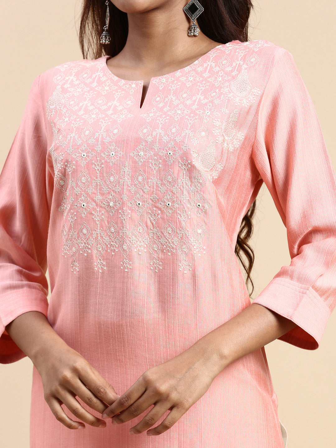 Women Cotton Embroidered Round Neck Straight Cut Pink Kurti EK35-Zoom view