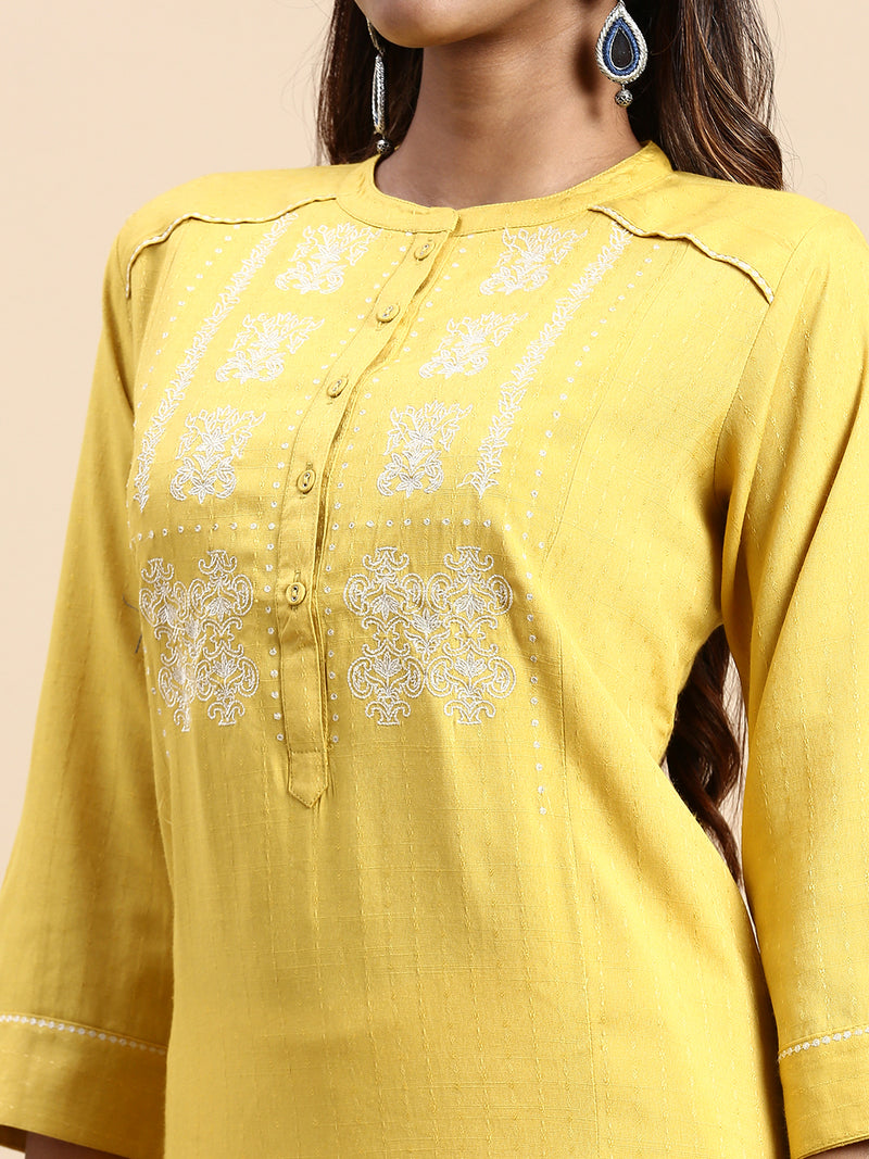Women Cotton Embroidered Mandarin Collar Straight Cut Lemon Yellow Kurti EK24