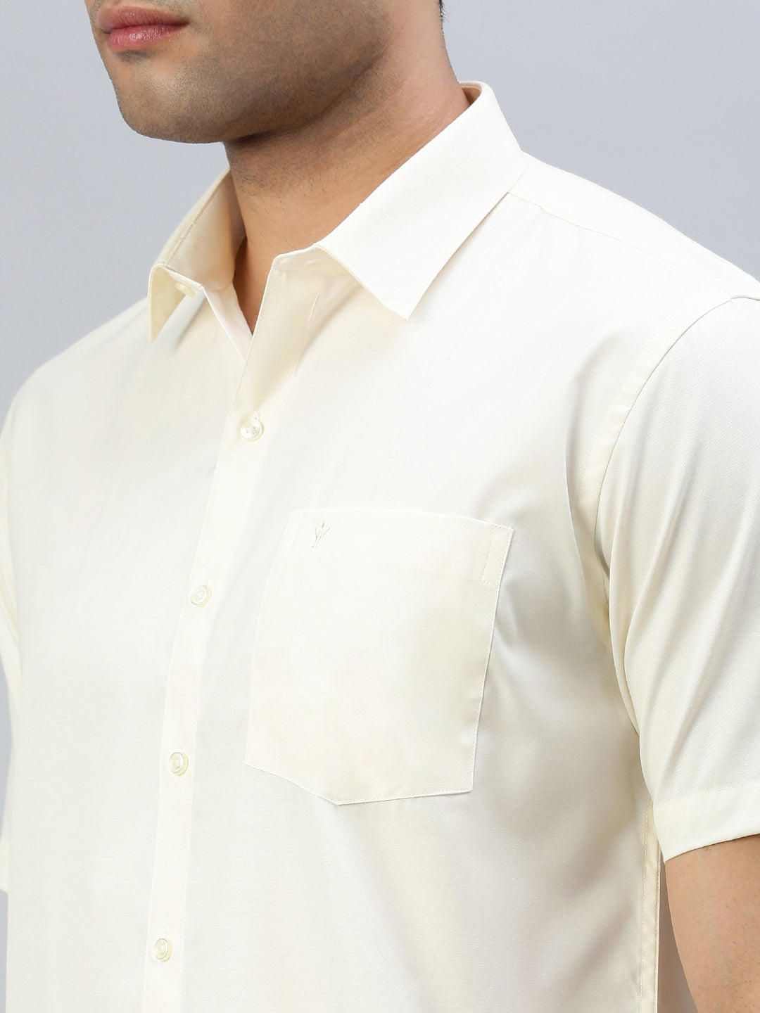 Men Cotton Blend Shirt Cream Manavalan