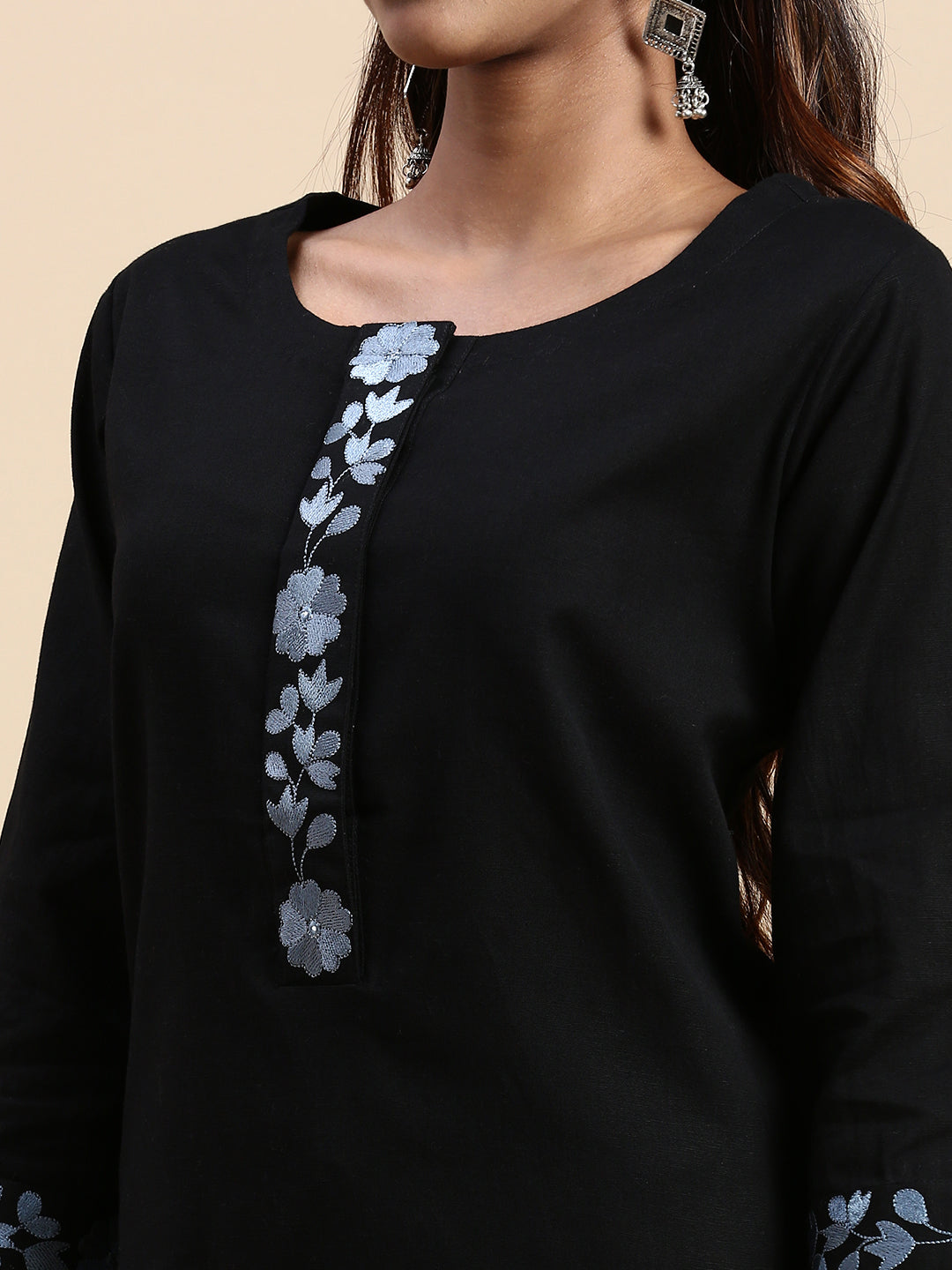 Women Cotton Embroidered Round Neck Straight Cut Black & Blue Kurti Set EKS01-Zoom view