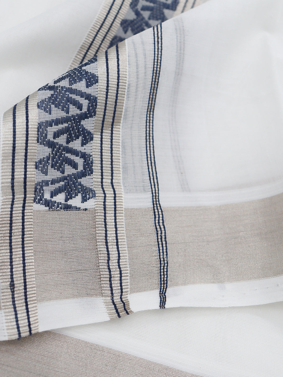 Men Premium Handloom White Dhoti with Fancy Border HLM73