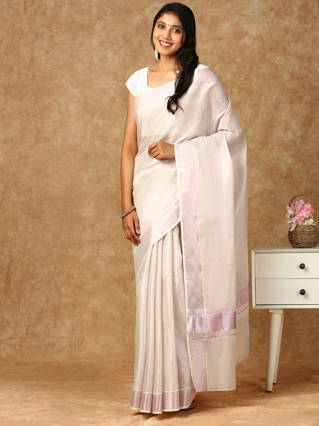 Women Kerala Tissue Lavender Saree KS146