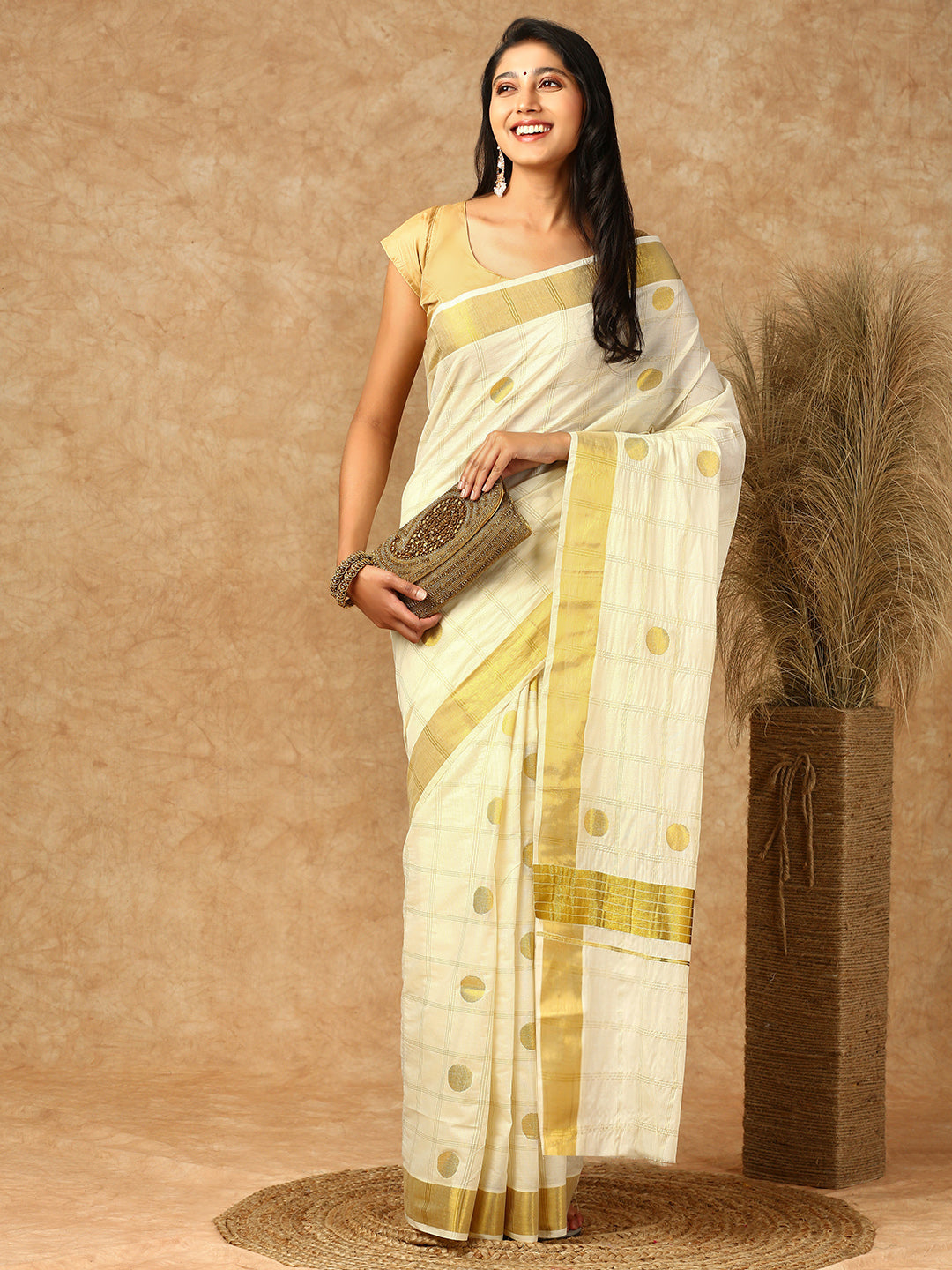 Women Kerala Cream Checked Saree KS136