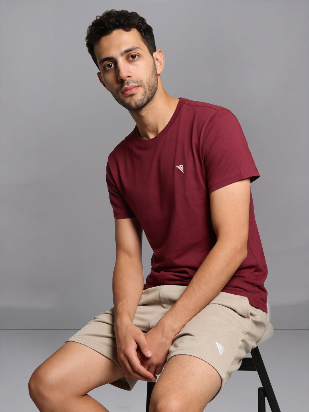 Men Burgandy Crew neck T-Shirt with Beige Shorts Combo ES6