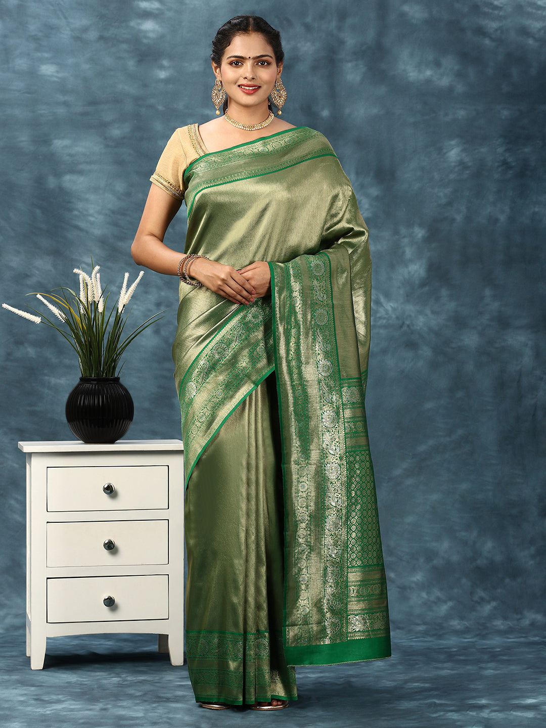 Women Semi Silk Saree Green SS189