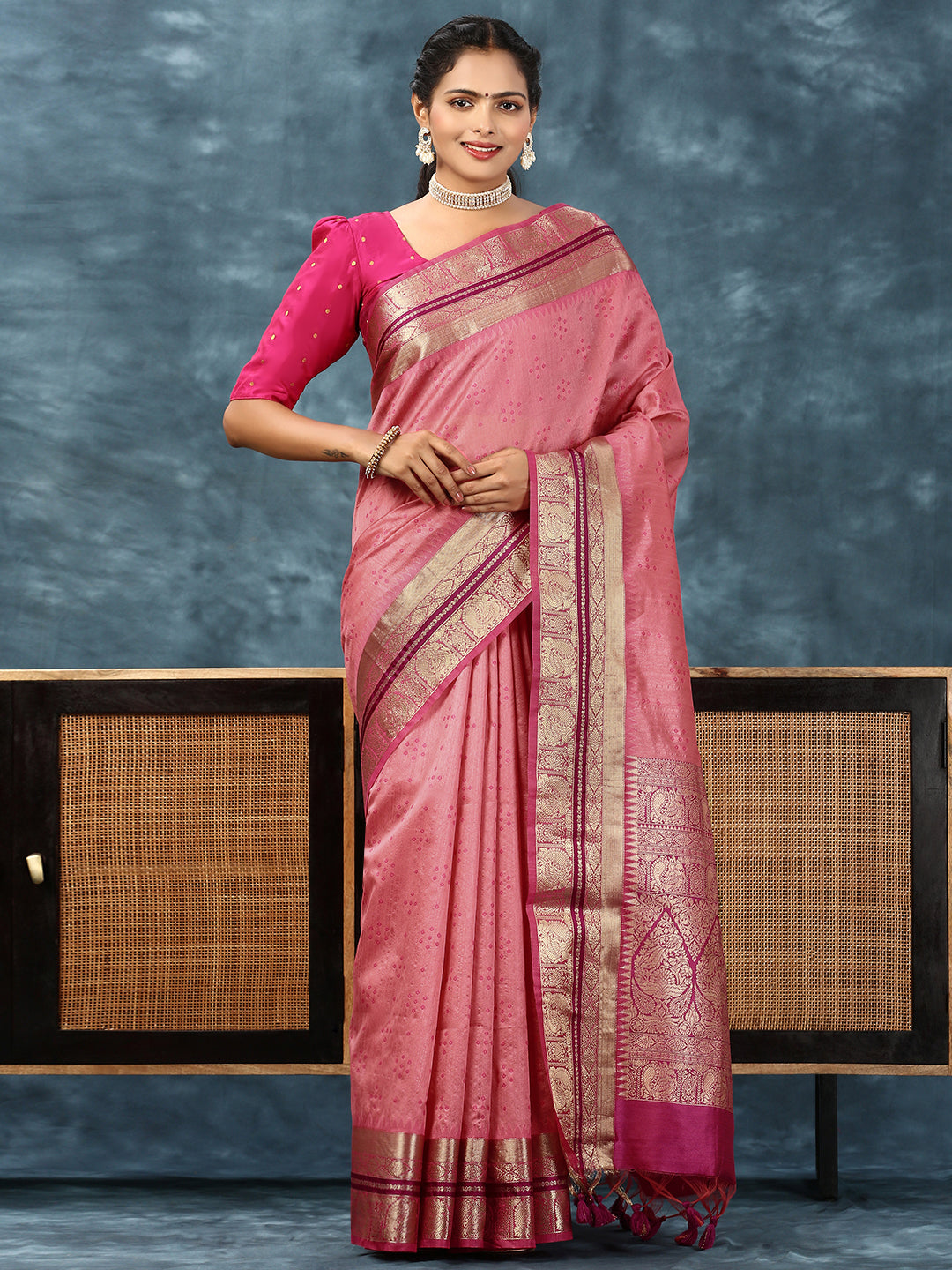 Womens Semi Cotton Weaving Saree SCS92