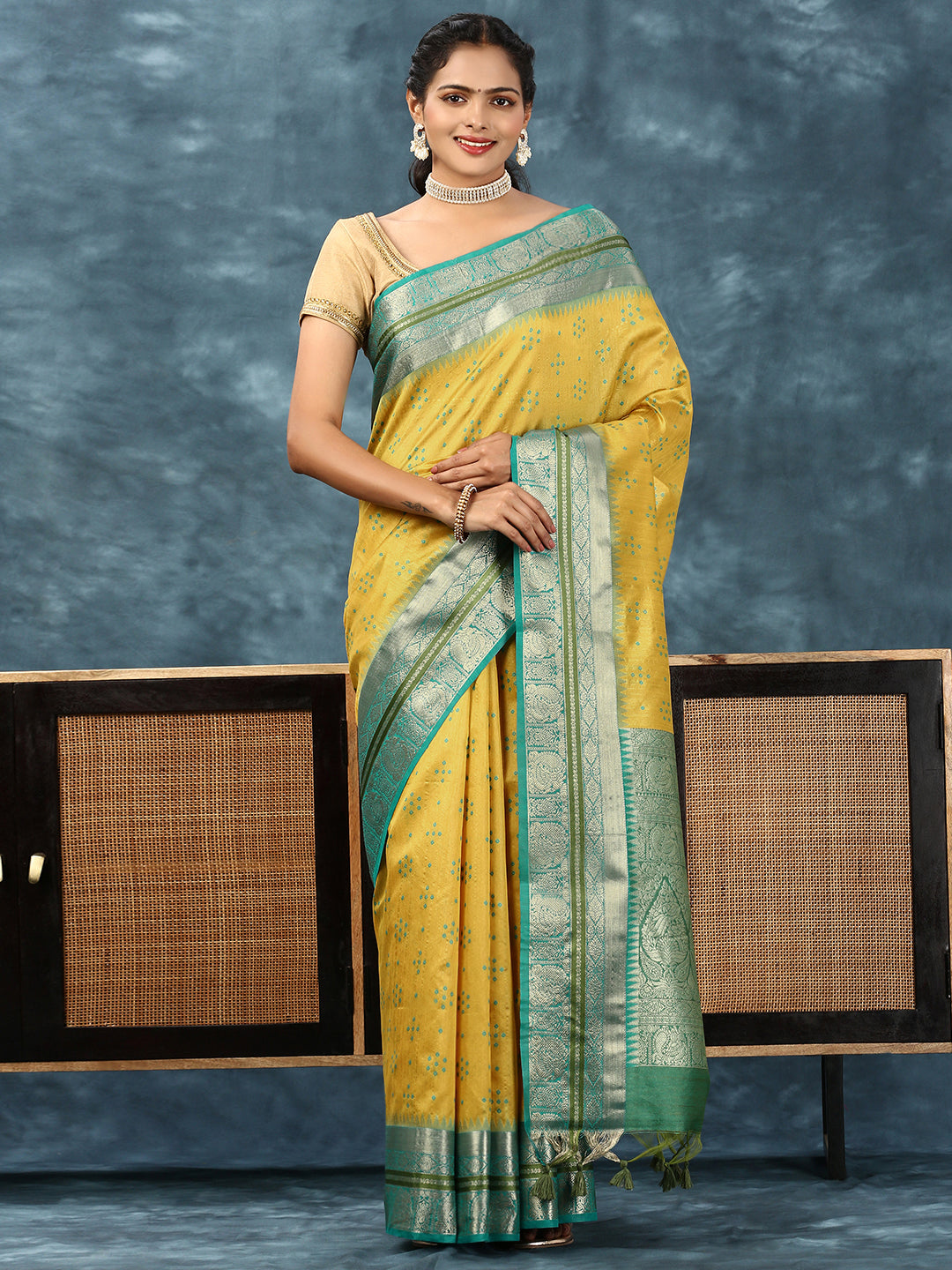 Womens Semi Cotton Weaving Saree SCS95