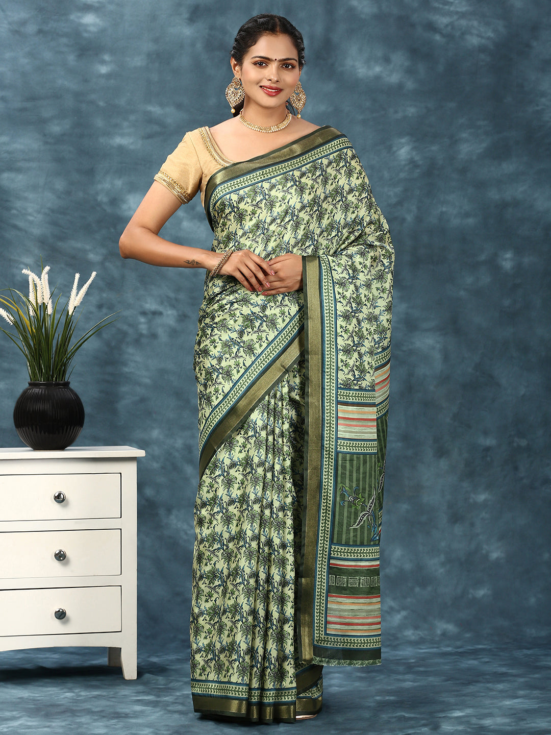 Women Semi Silk Print Saree Green SS178