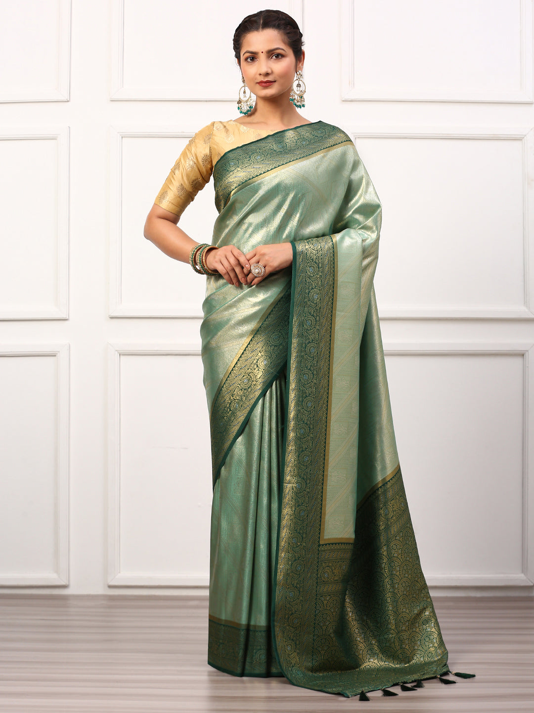 Womens Semi Silk Saree Green SS265