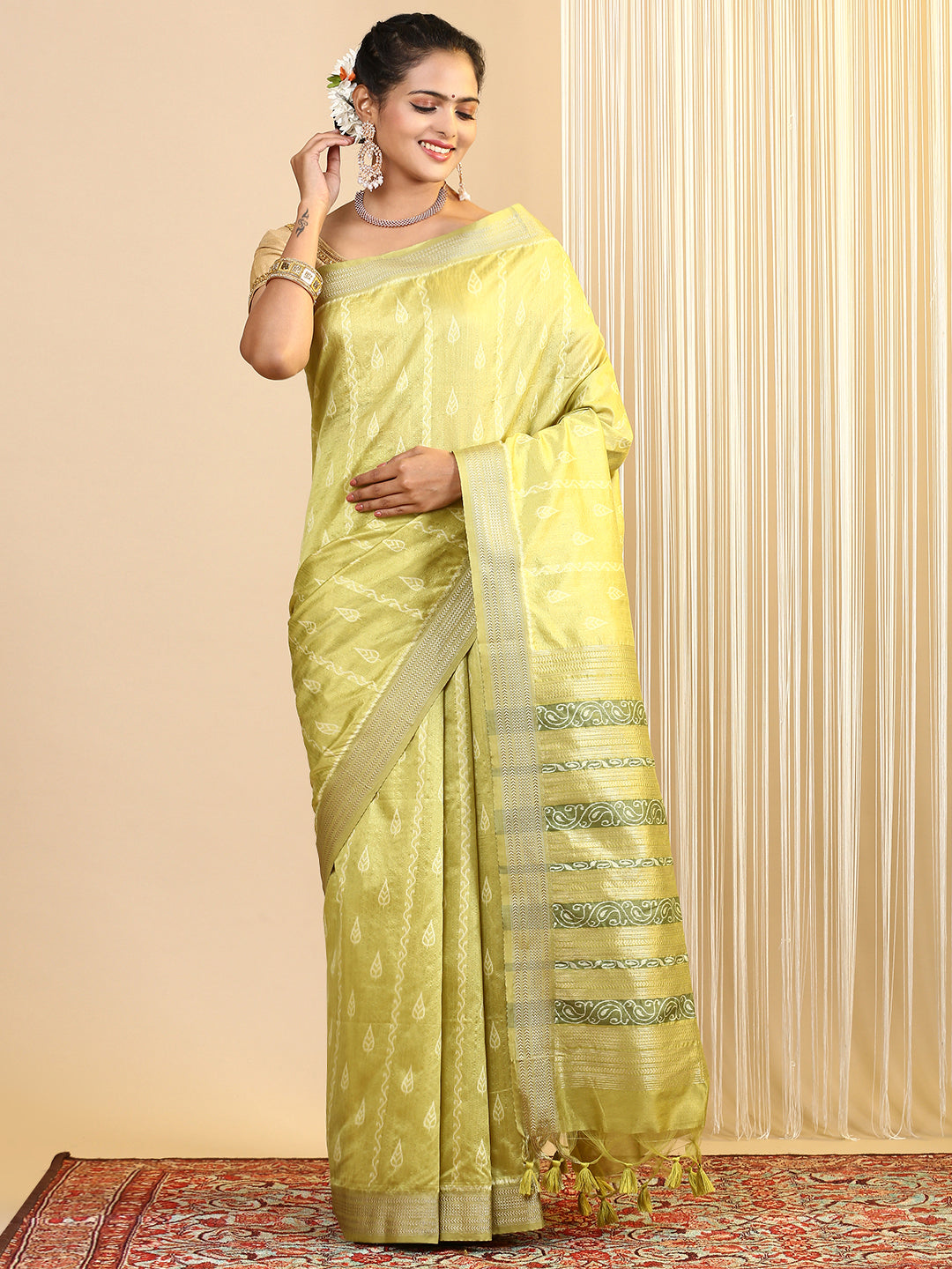 Women Semi Tussar Weaving Saree Green ST177