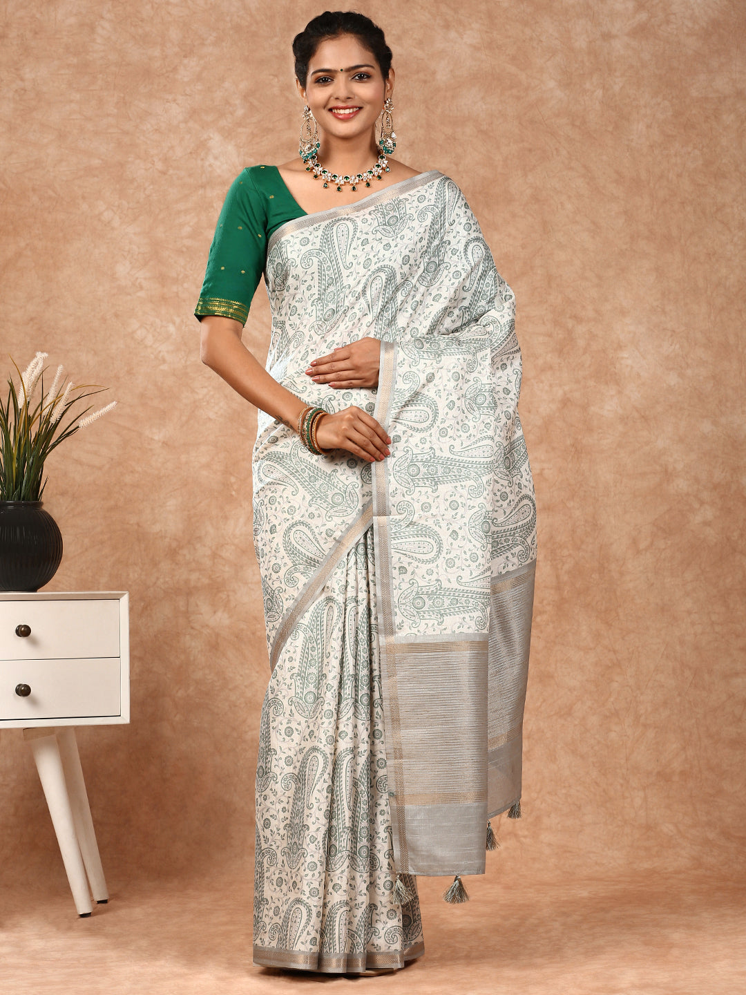 Women Semi Tussar Printed Saree ST156