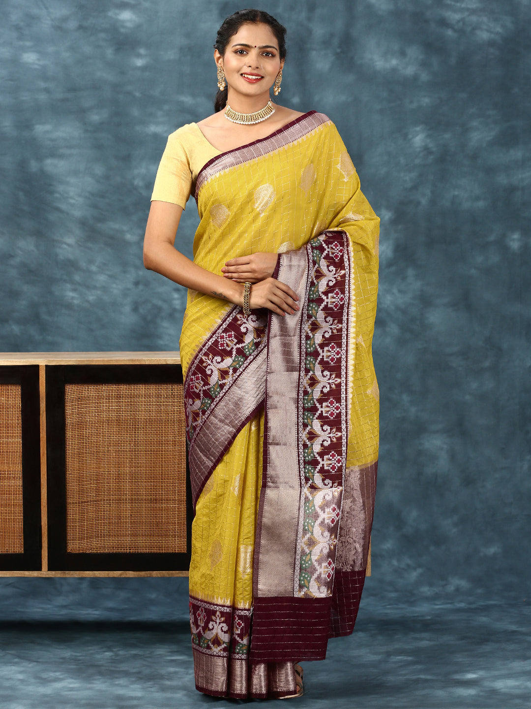 Women Semi Raw Silk Weaving Saree Yellow SRS95