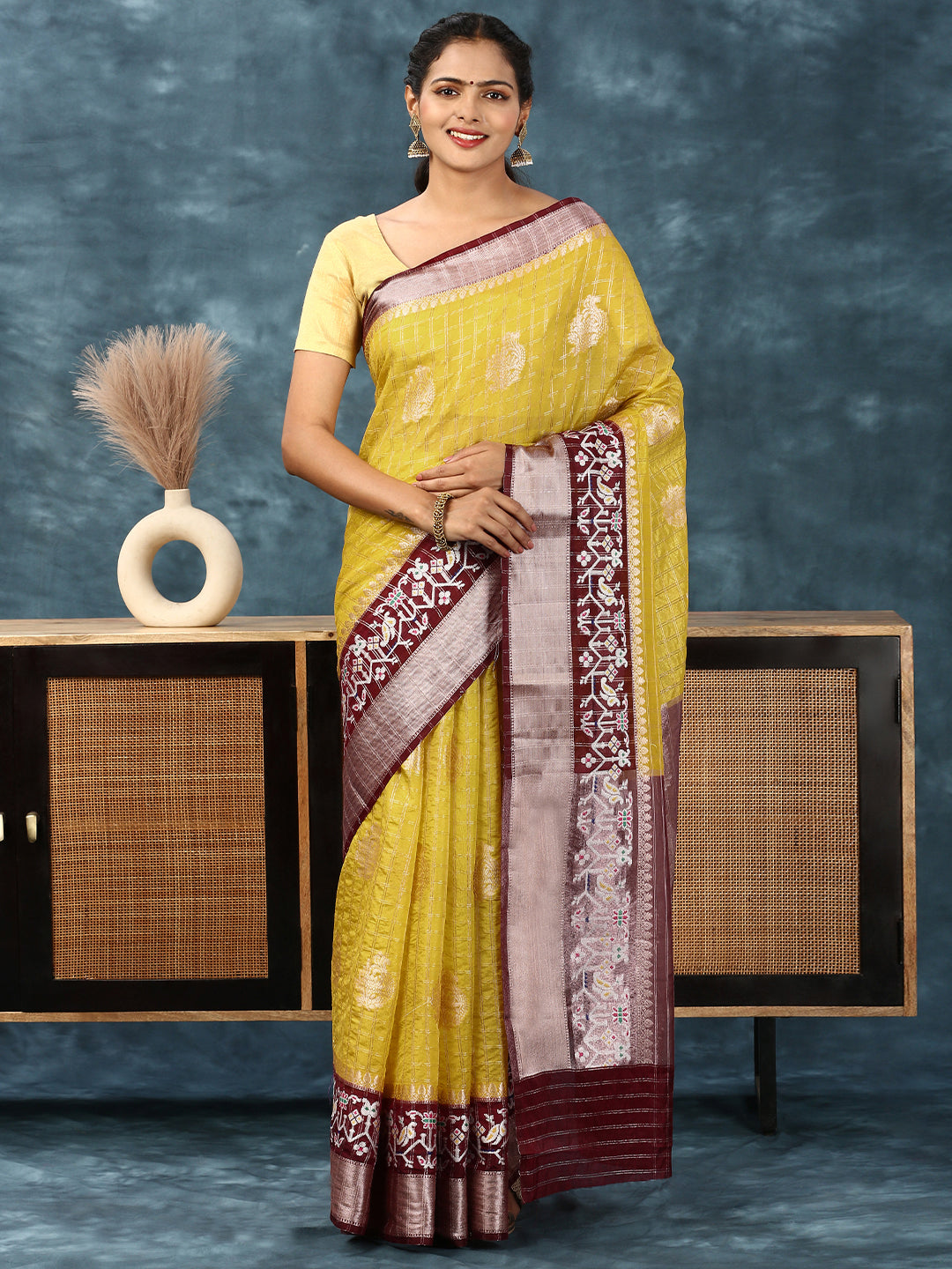 Women Semi Raw Silk Weaving Saree Yellow SRS93