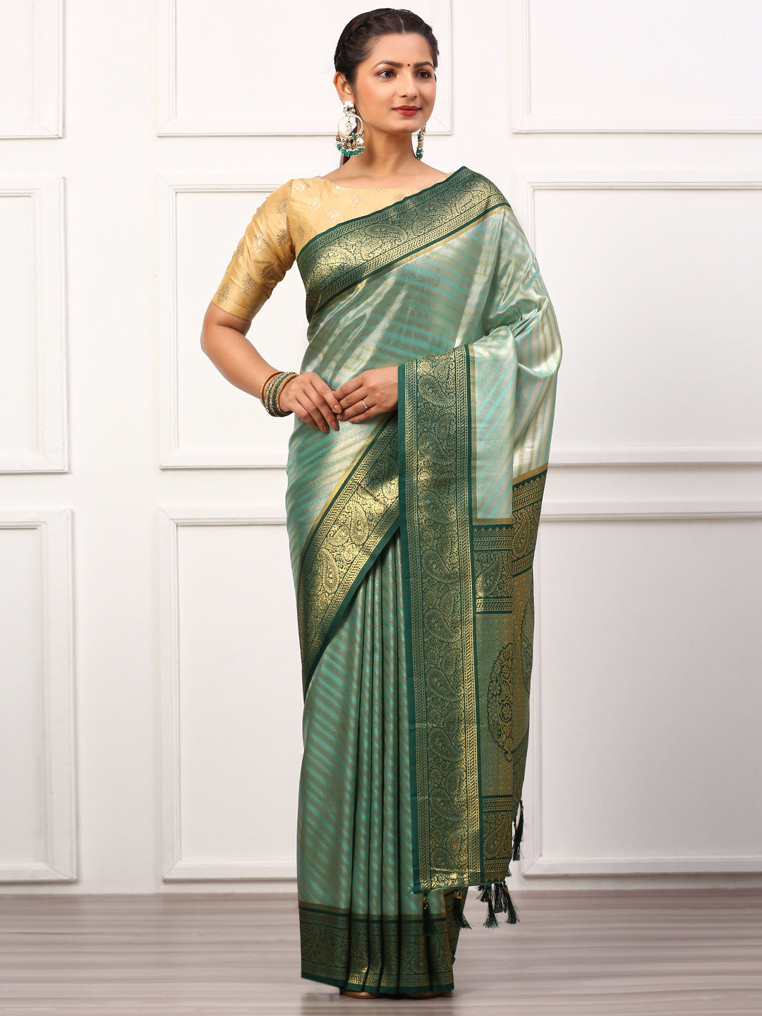 Womens Semi Silk Saree Green SS225