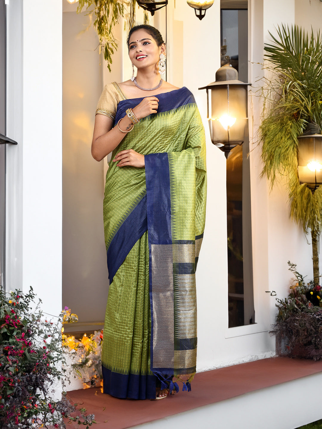 Womens Semi Tussar Weaving Saree Green ST183