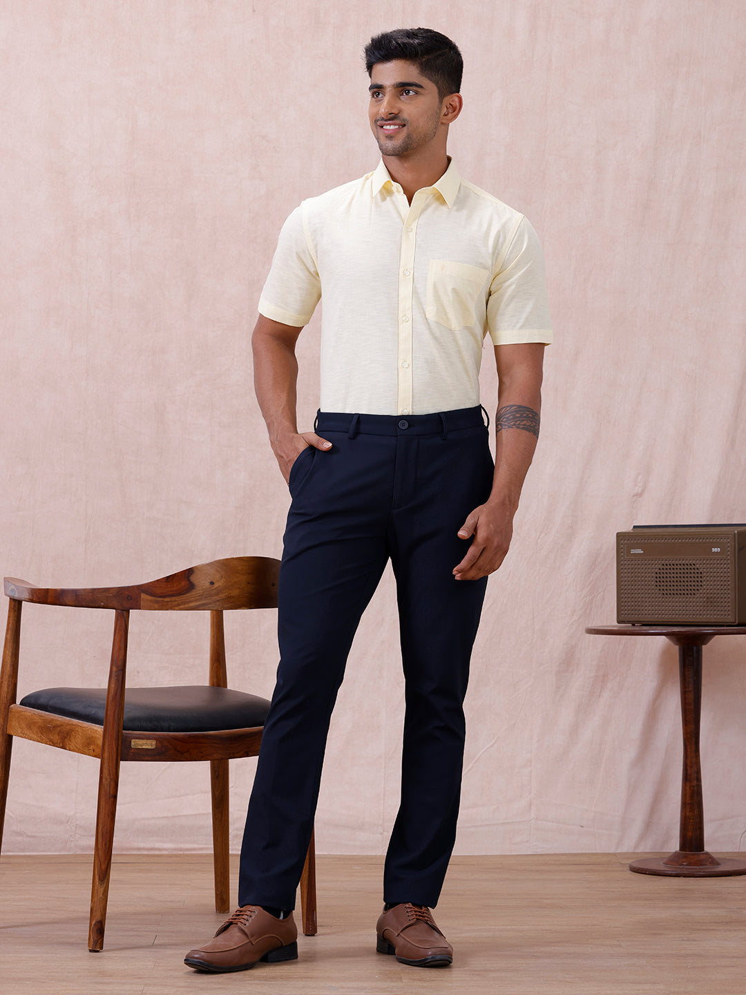 Men Cotton Rich Shirt LT Pale Yellow T64 ANT3