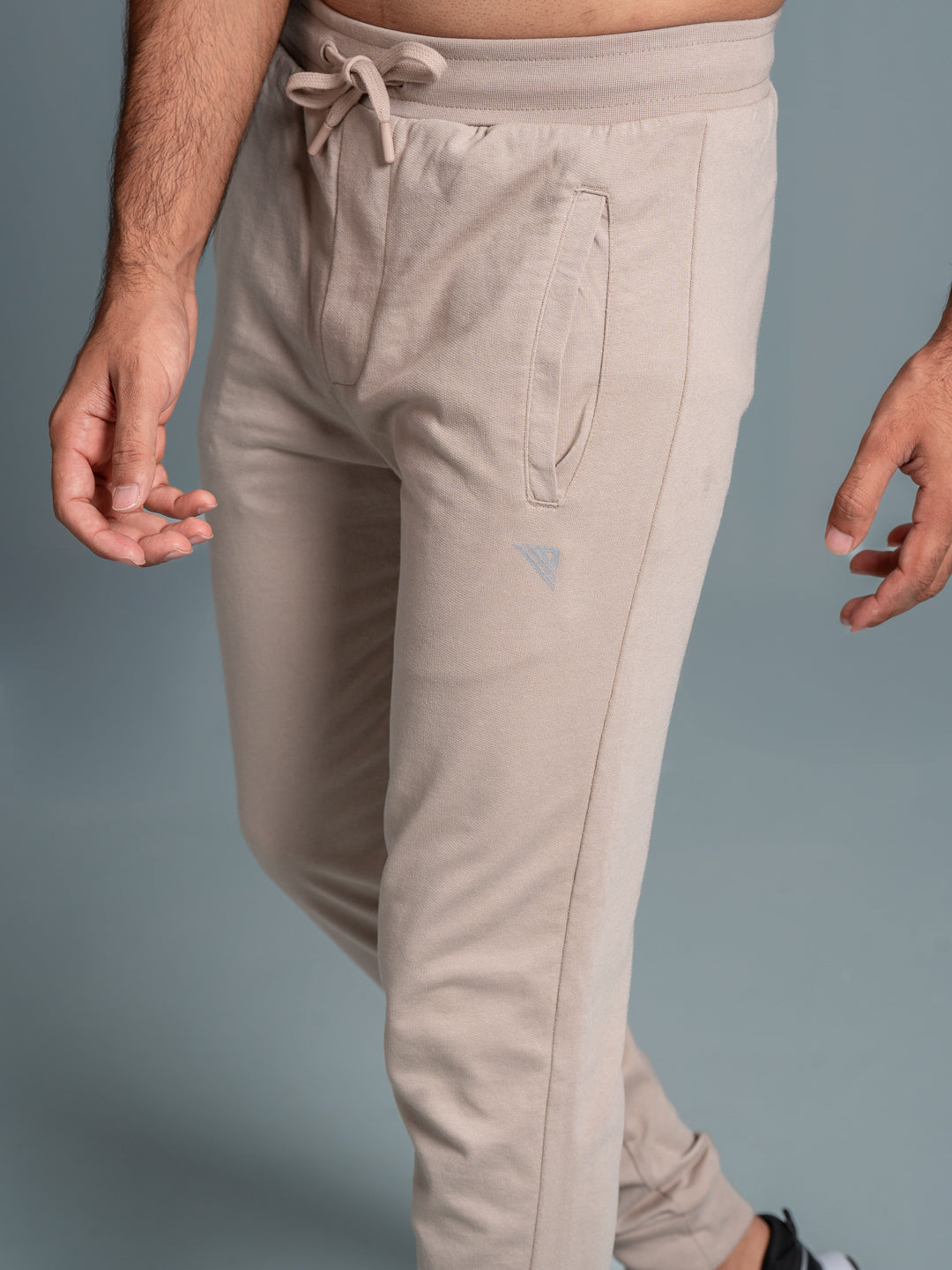 Men Combed Cotton Rich Jogger with Side Pockets Beige EJ7