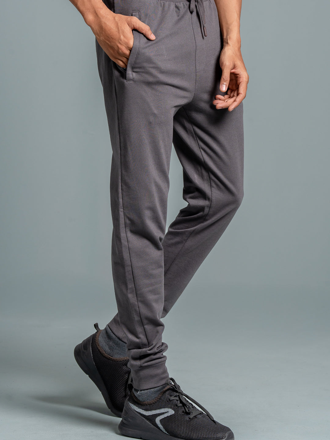 Men Combed Cotton Rich Jogger with Side Pockets Dark Grey EJ2
