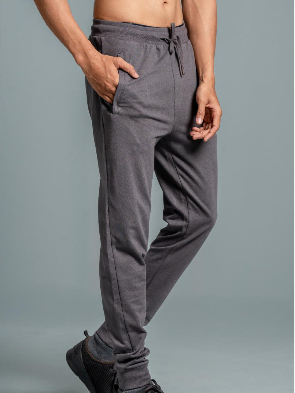 Men Combed Cotton Rich Jogger with Side Pockets Dark Grey EJ2