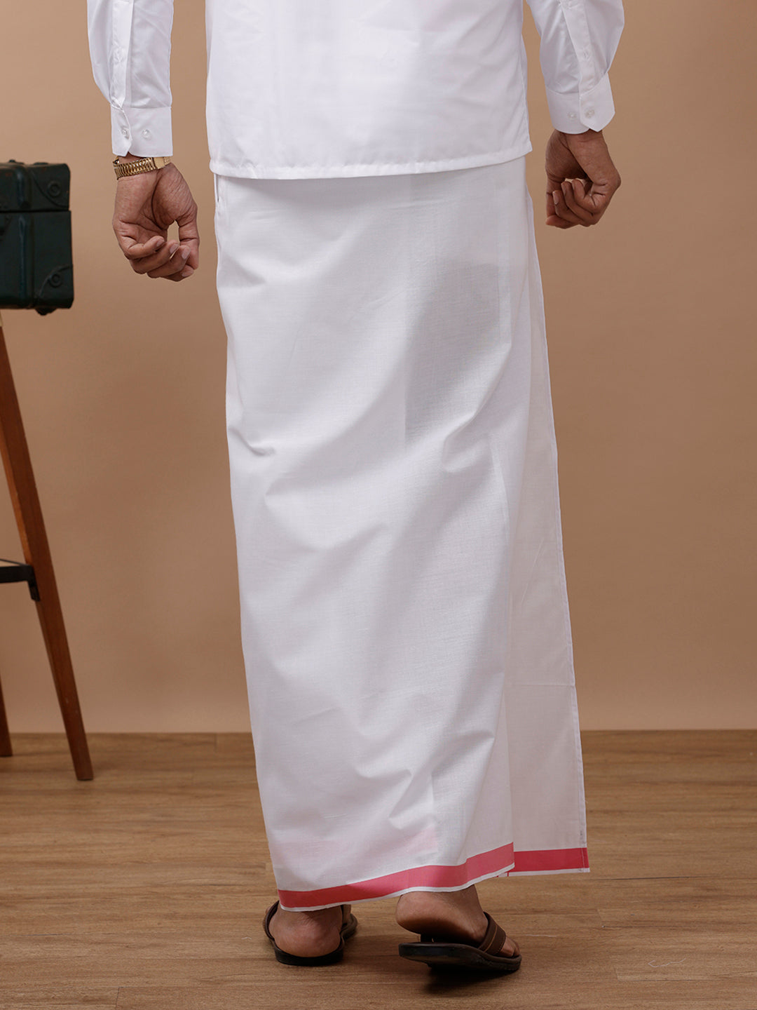 Men Pink Adjustable Pocket Dhoti with Fancy Border GACF05