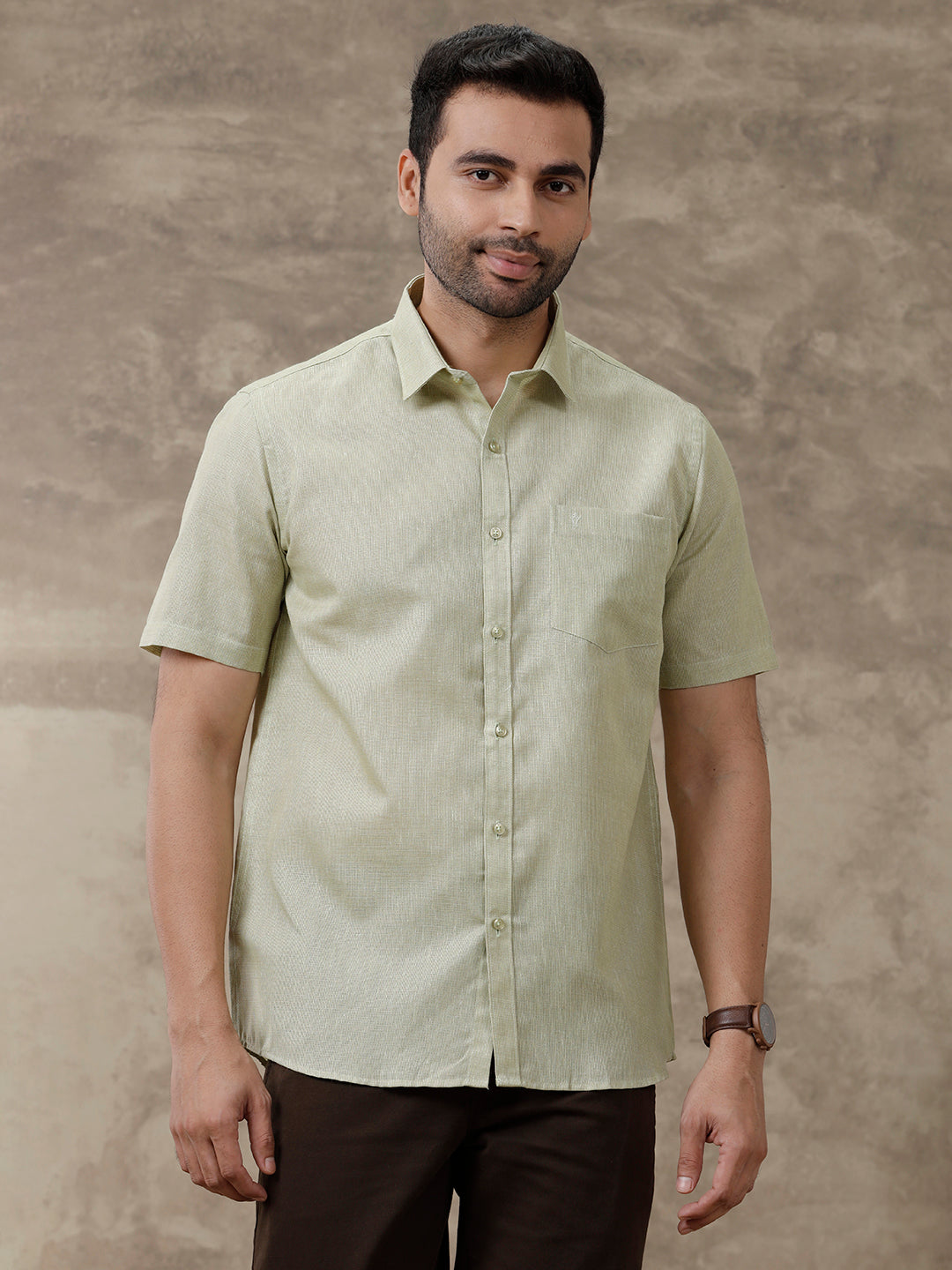 Men Cotton Blend Half Sleeves Shirt Olive Green CV16