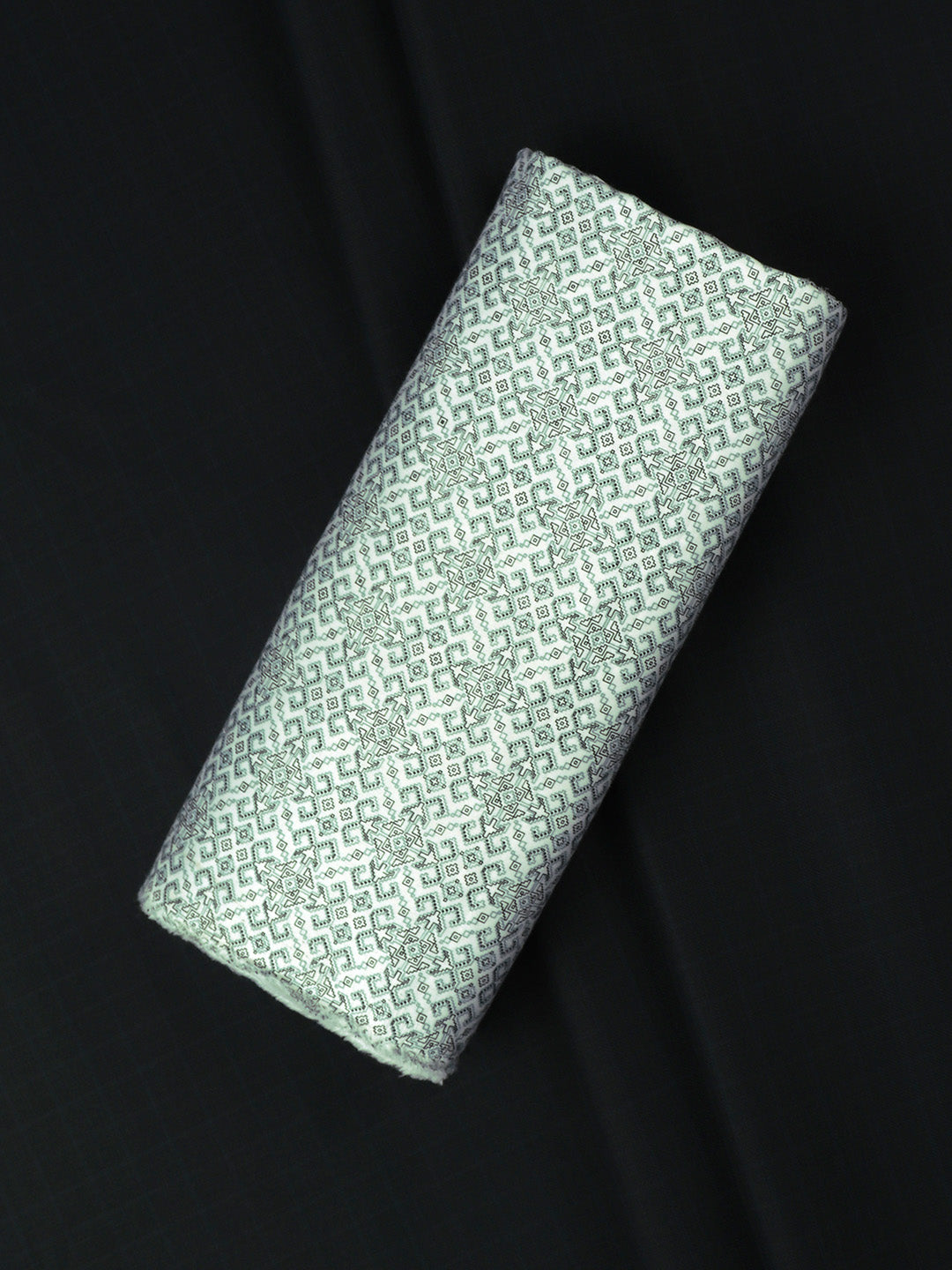 Men 100% Cotton Printed Shirting & Suiting Gift Box EM08