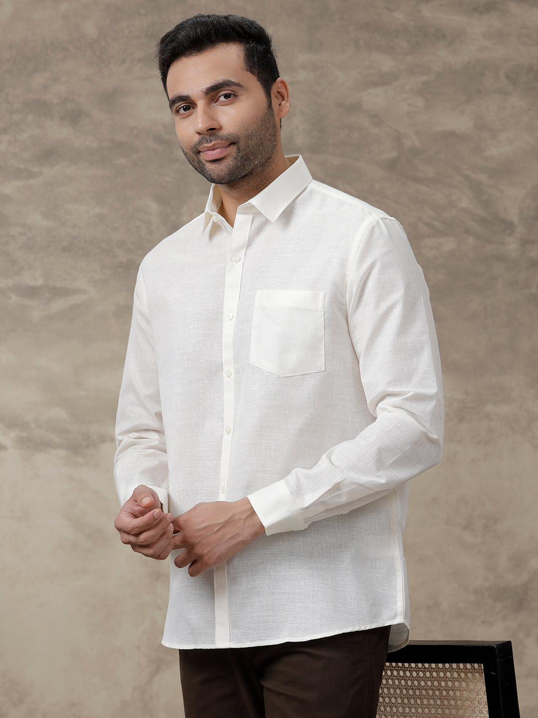 Men Cotton Blend Formal Shirt Off White CV6