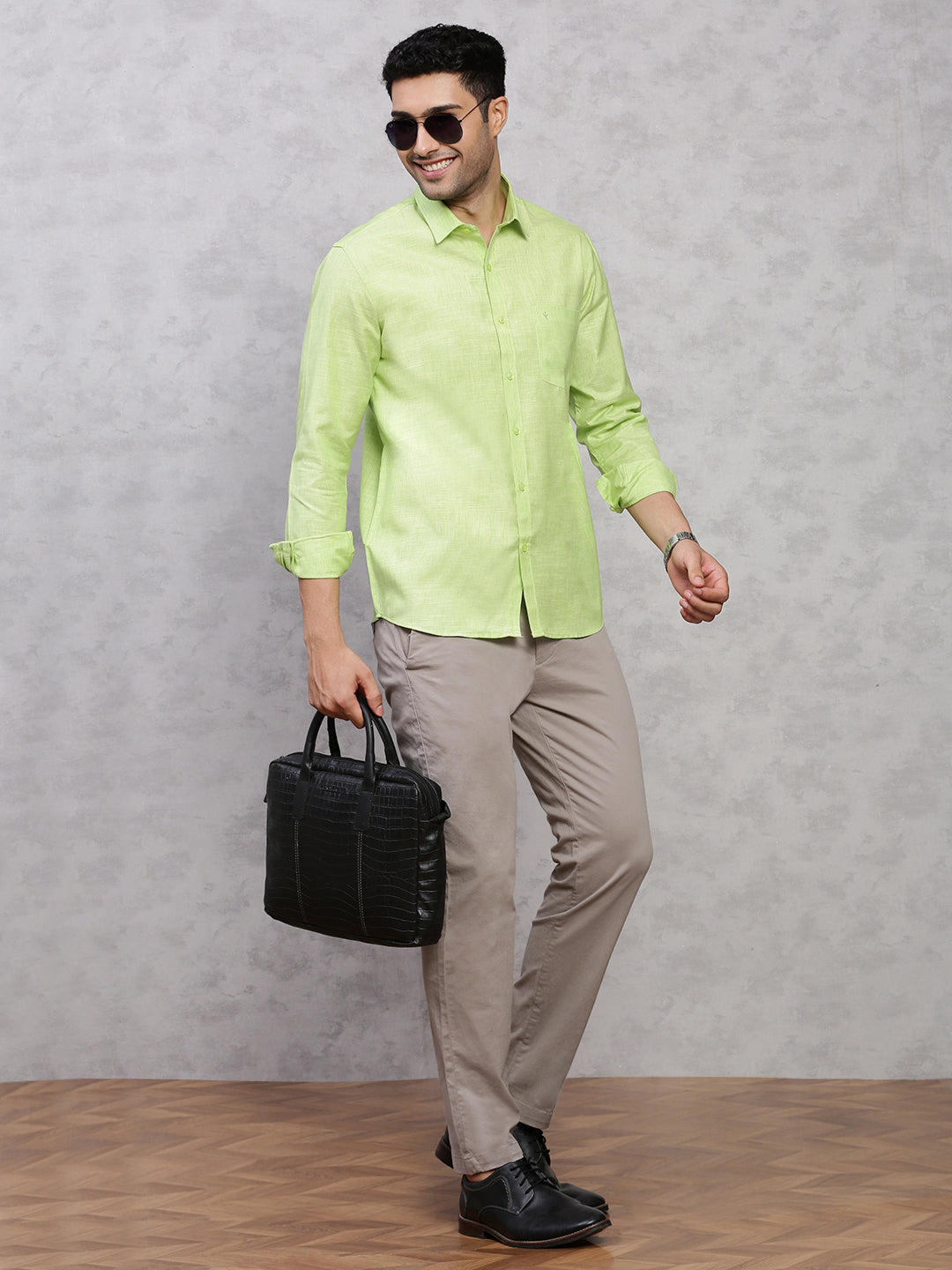 Men Cotton Rich Shirt Light Green T12 CK1