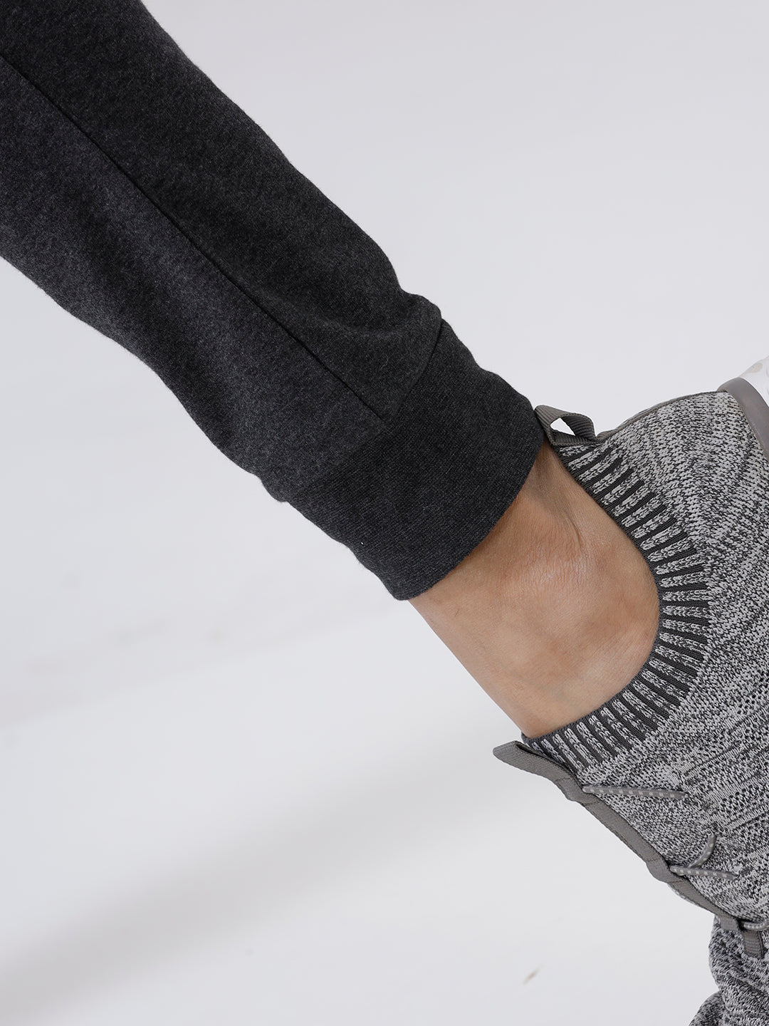 Men Combed Cotton Rich Jogger with Side Pockets Charcoal Melange JP2